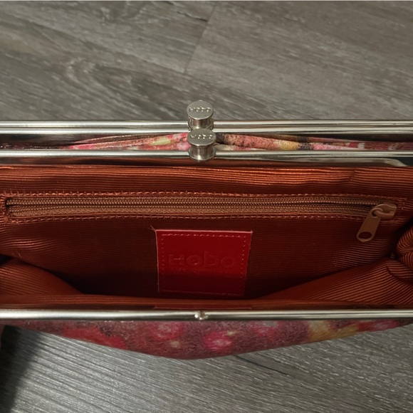 HOBO Lauren Clutch Wallet Floral Leather - Picture 3 of 8